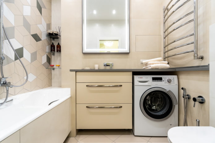 lavatrice nel bagno di un appartamento di Krusciov