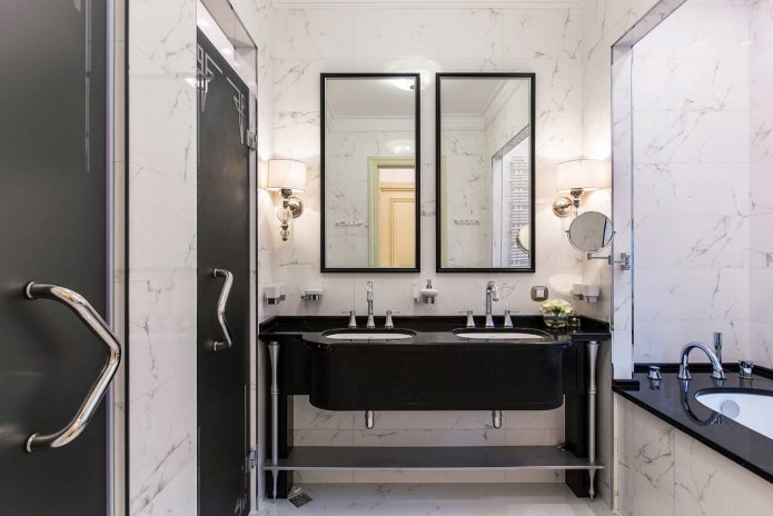 Bagno in bianco e nero