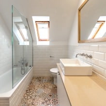 Progettazione del bagno in mansarda: caratteristiche delle finiture, colore, stile, scelta delle tende, 65 foto-14