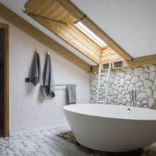 Progettazione del bagno in mansarda: caratteristiche delle finiture, colore, stile, scelta delle tende, 65 foto-5