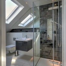 Progettazione del bagno in mansarda: caratteristiche delle finiture, colore, stile, scelta delle tende, 65 foto-7