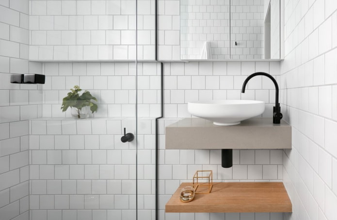 Cabina doccia e lavabo sospeso