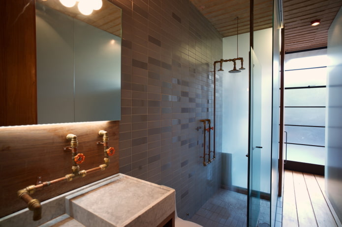 impianto idraulico del bagno in stile loft