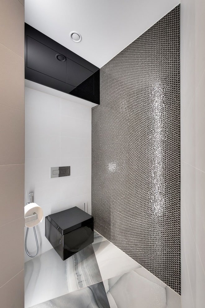 interno del bagno in stile minimalista