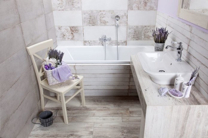 bagno in stile provenzale