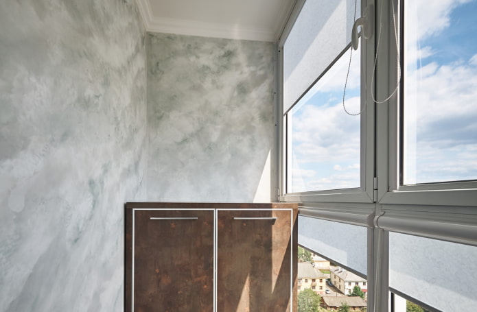Stucco decorativo veneziano sul balcone