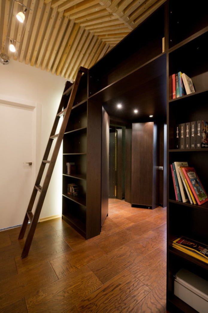 combinazione di wengé con legno chiaro