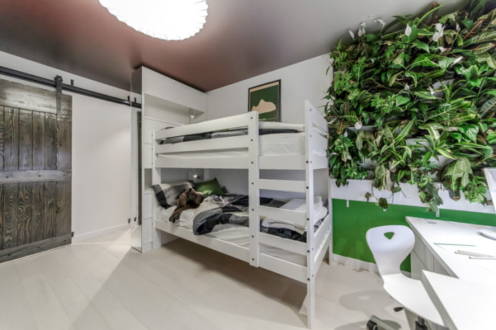 giardinaggio verticale nel vivaio