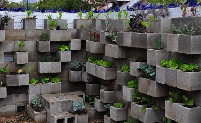 Aiuole di blocchi di cemento