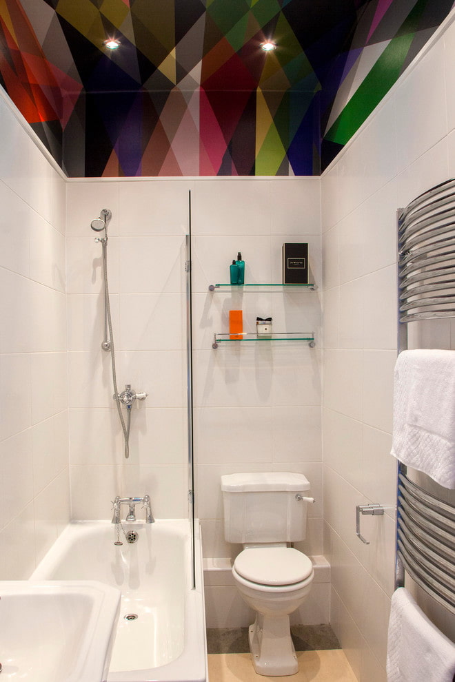 Mensole in vetro in bagno