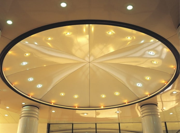 soffitto teso a cupola