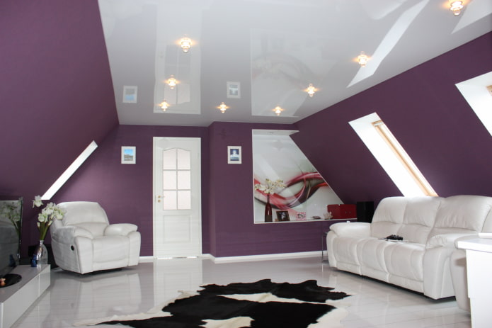 soffitto teso dritto all'interno
