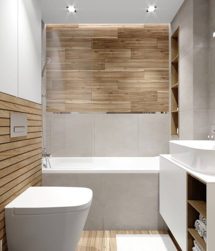 piastrelle orizzontali effetto legno in un piccolo bagno