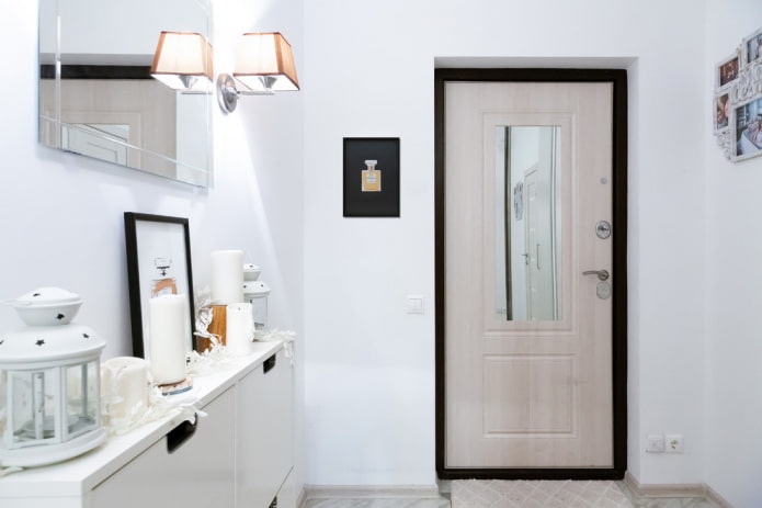 pannelli d'ingresso con specchio all'interno