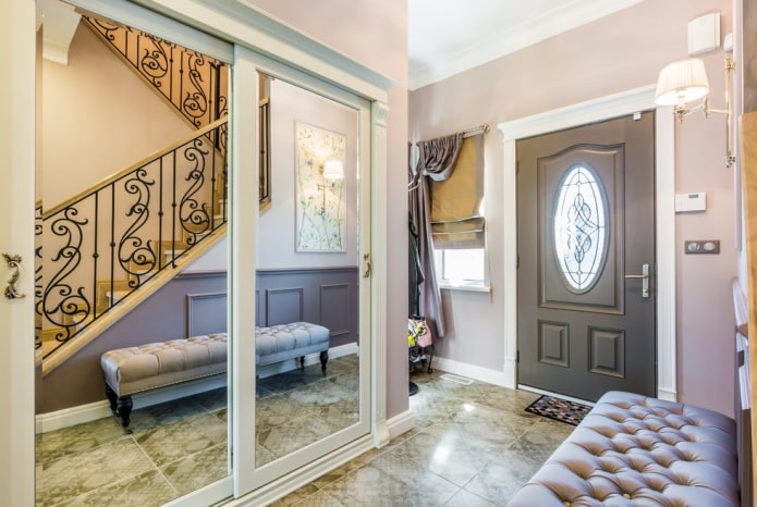 modello di porta d'ingresso in stile classico