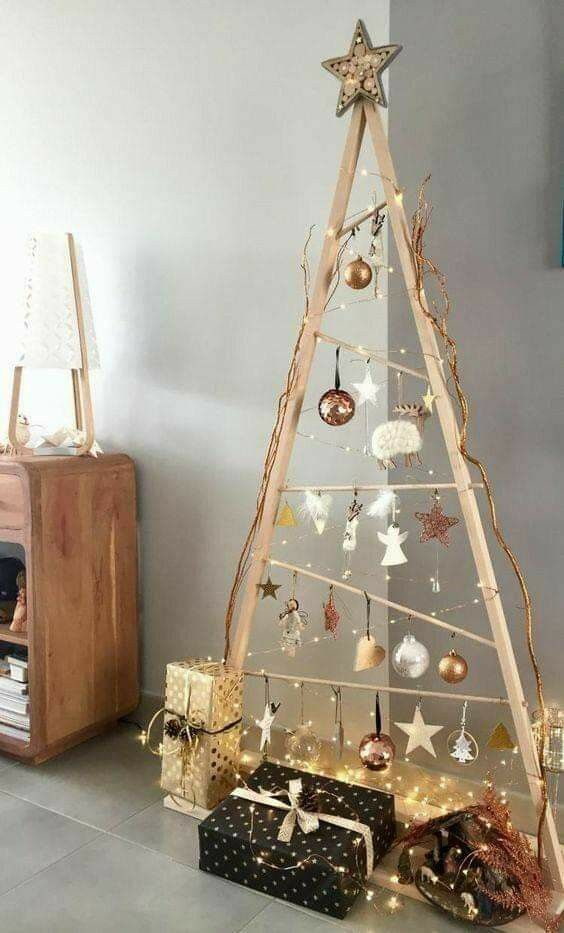 Albero di Natale fatto di listelli