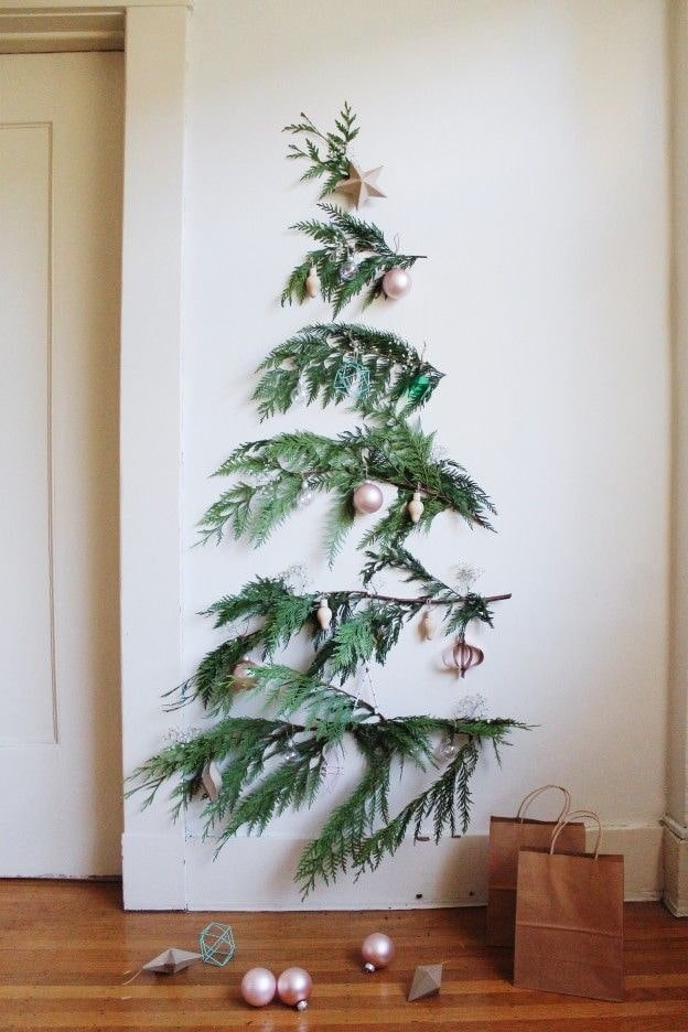 Albero di Natale fatto di rami