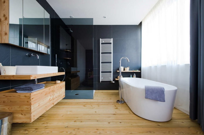 Pavimento in legno in bagno