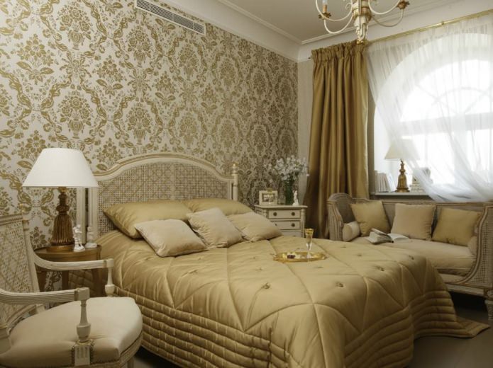 Carta da parati testurizzata nell'interno della camera da letto