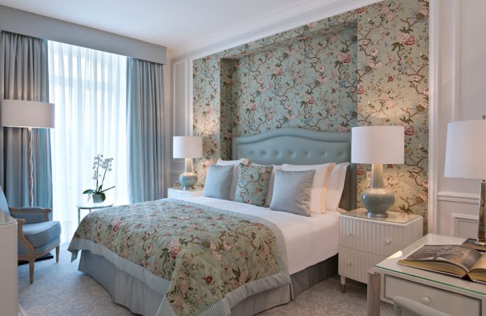 Carta da parati per l'interno della camera da letto: motivo floreale