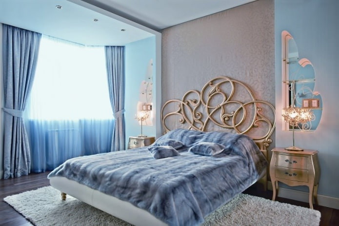 Colore grigio-blu negli interni della camera da letto