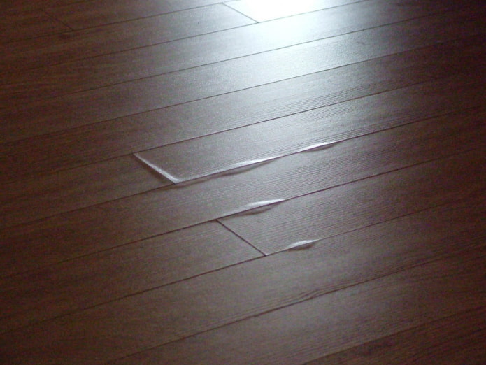 piccolo rigonfiamento del laminato