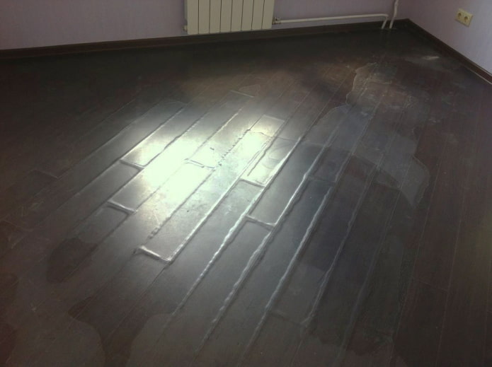 laminato dopo l'inondazione