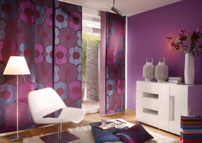 tele giapponesi di colore viola