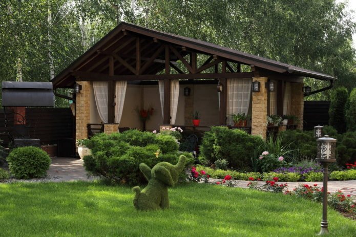 bellissimo gazebo al confine dei lotti