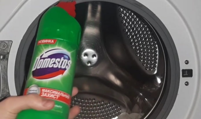 Detergente Domestos