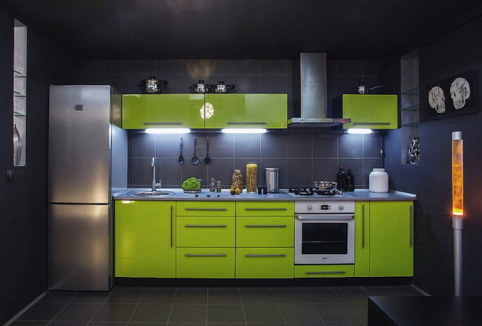 interno della cucina nei toni del nero e del verde
