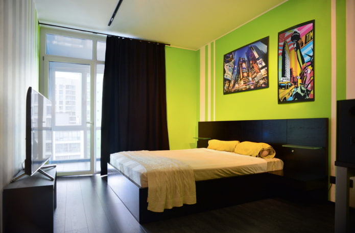 tende nell'interno della camera da letto nei toni del verde