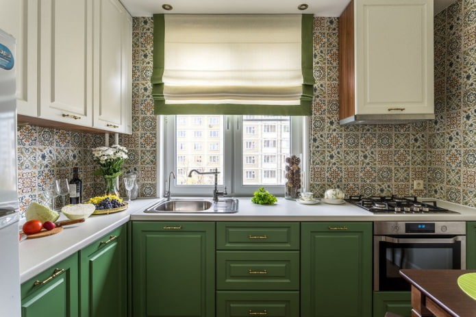 set da cucina bianco e pistacchio