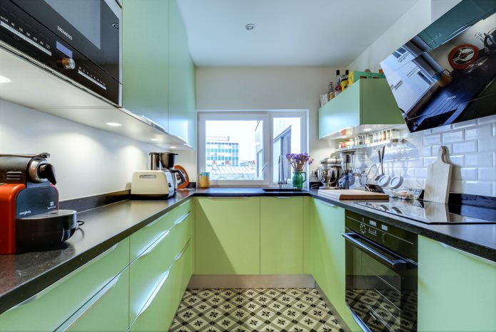 set da cucina nero e verde lucido