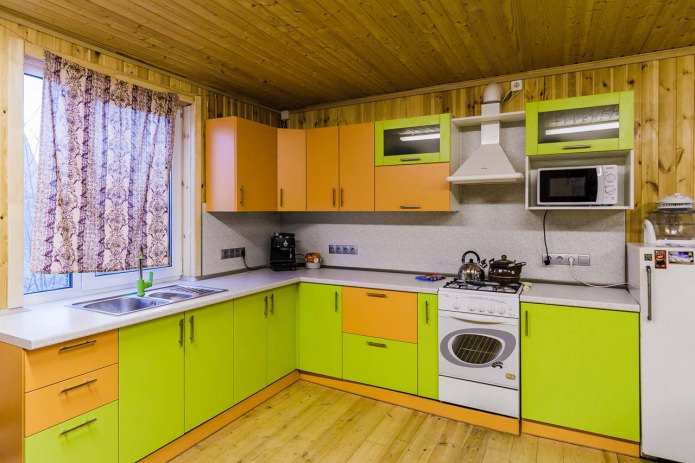 Set da cucina verde-arancio