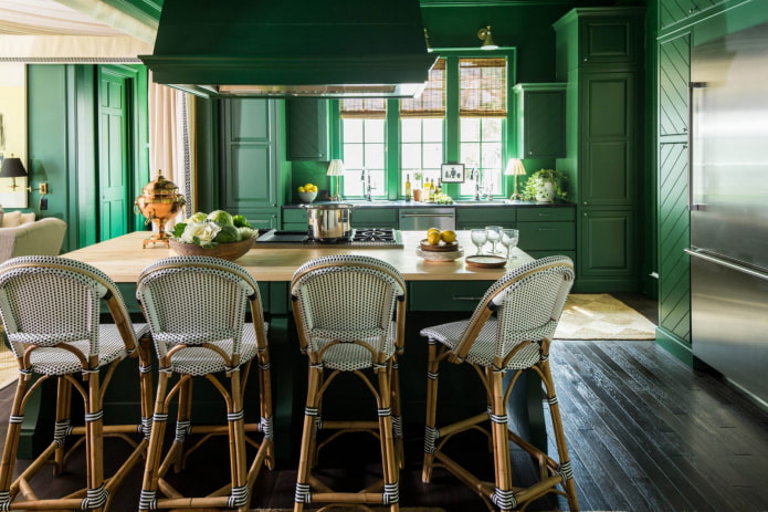 cucina verde in casa