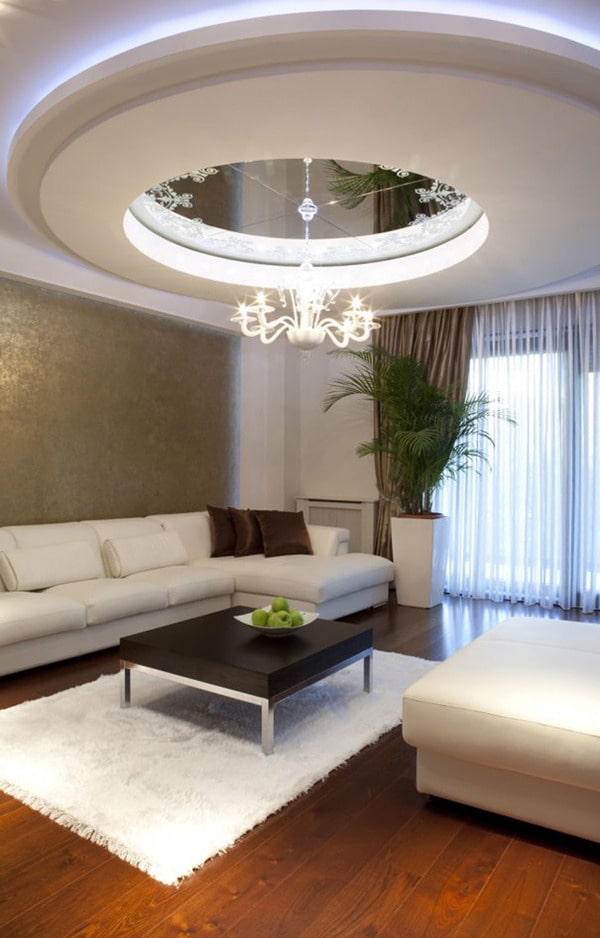 soffitto con inserti a specchio