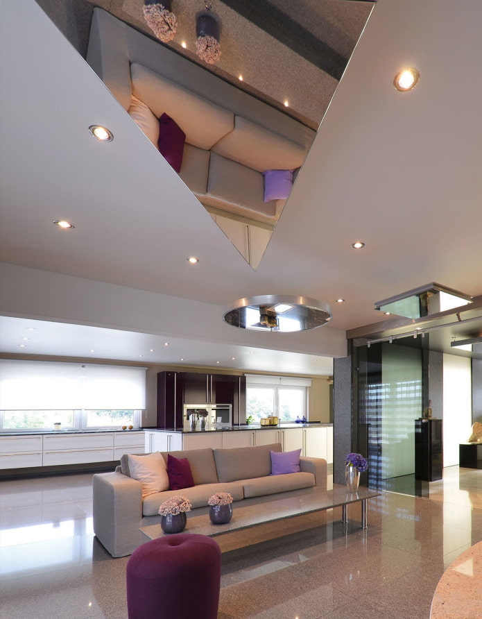 soffitto con inserti a specchio