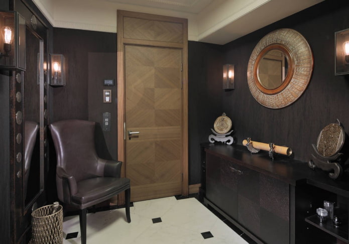 specchio rotondo all'interno
