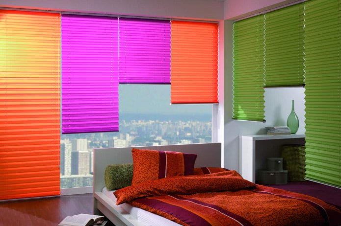 tende di diversi colori