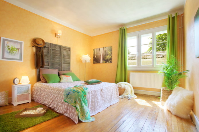 camera da letto giallo-verde