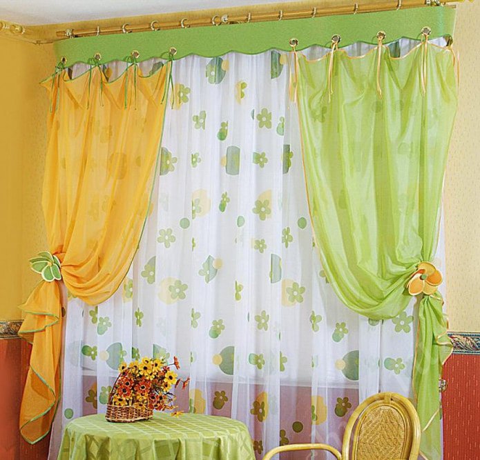 Tenda giallo-verde