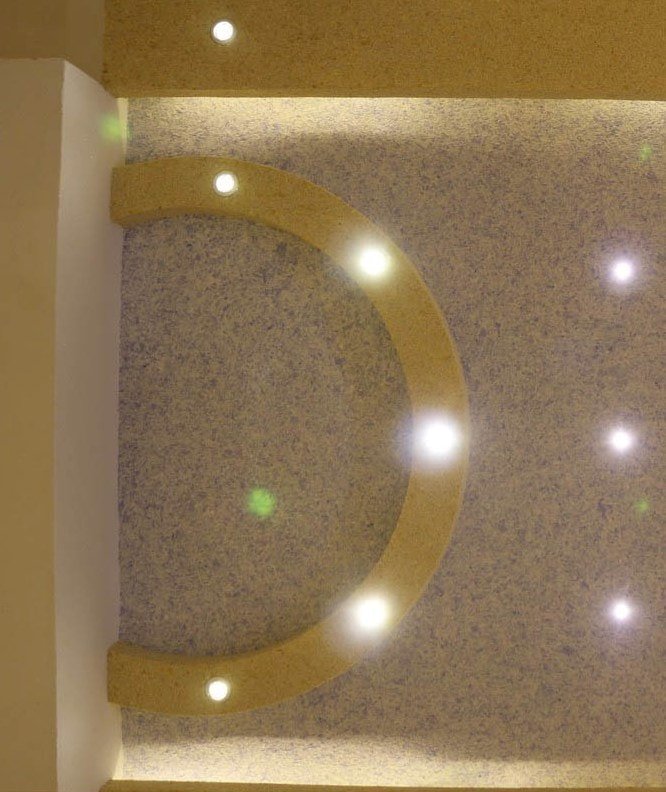 carta da parati liquida sul soffitto