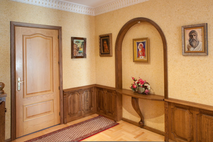 carta da parati e decorazione murale in legno nel corridoio